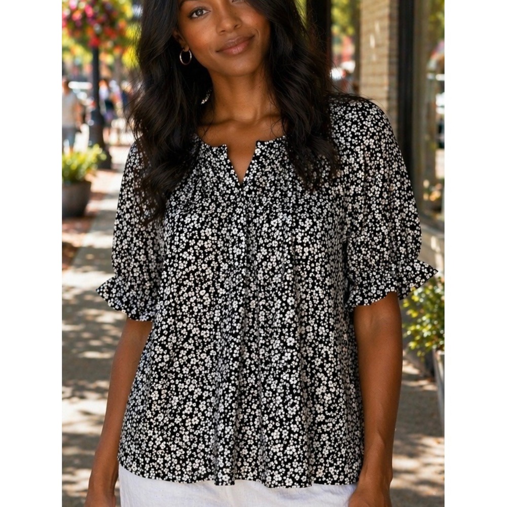 GAP Womens Black White Floral Print Blouse Top Shirt Size Medium Ruffle Sleeve